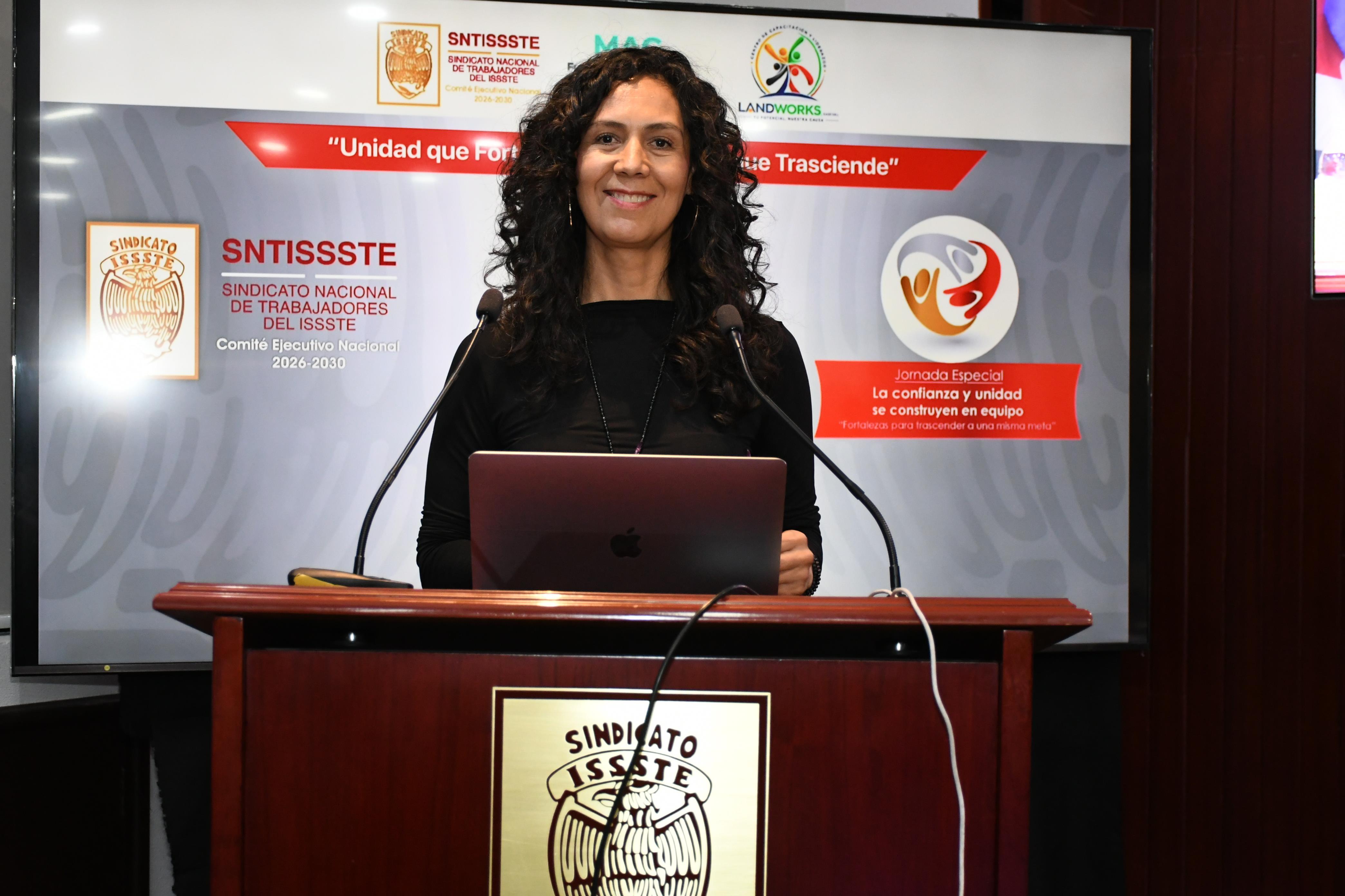 Inicio de actividades de capacitación con la Jornada Especial “La Confianza y Unidad se Construye en Equipo”